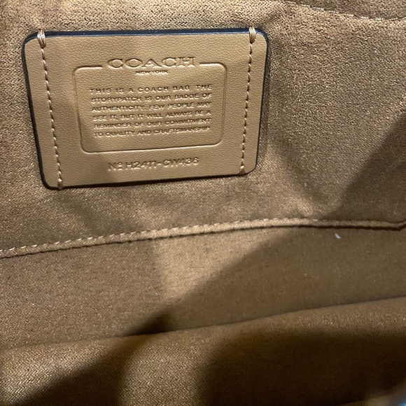 Coach Klare Crossbody Bag With Heart Bolt Print - Picture 11 of 13